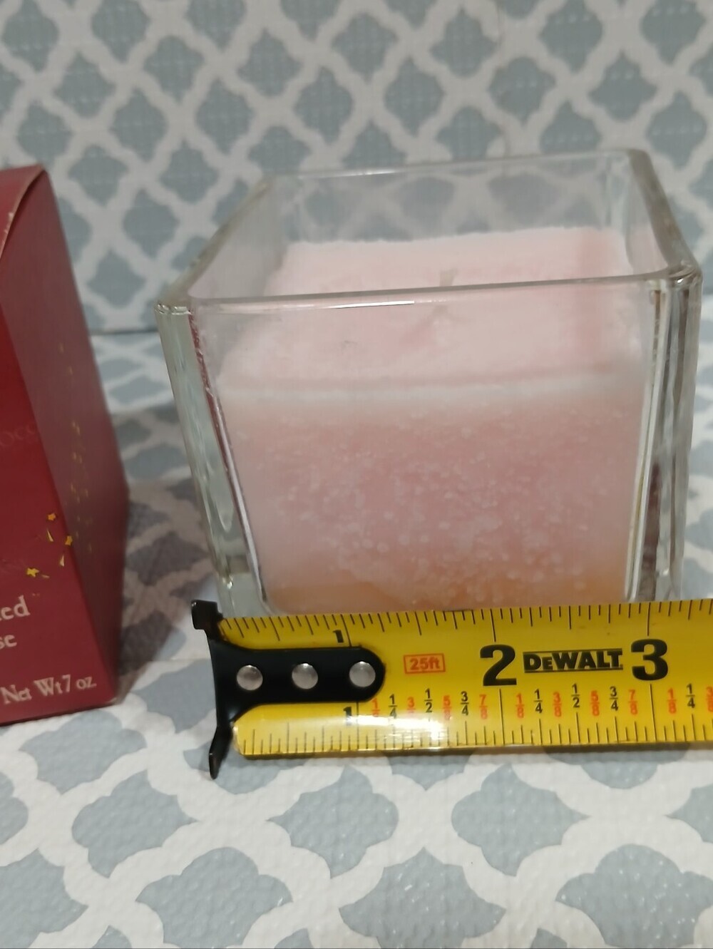 L'OCCITANE Candied Rose Scented Candle 7oz. New In Box - Picture 4 of 5